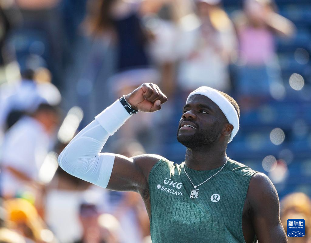 加拿大选手凭实力晋级淘汰赛的简单介绍