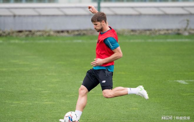 AG亚游-巴拉多利德遭遇意外失利，形势不容乐观