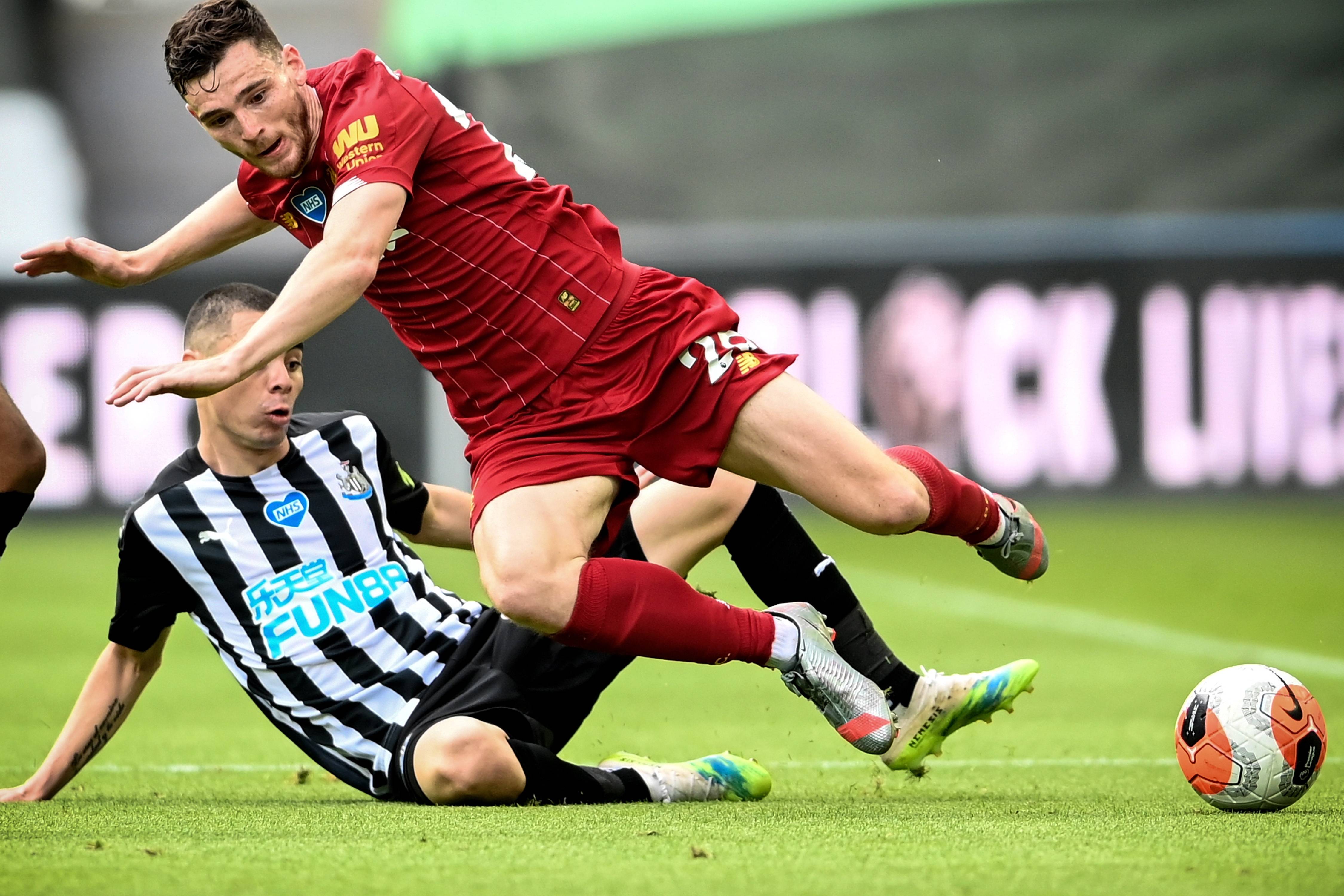 AG全站-艰难出线：利物浦险胜纽卡斯尔联(利物浦遭纽卡绝平 仍落后第四1分)